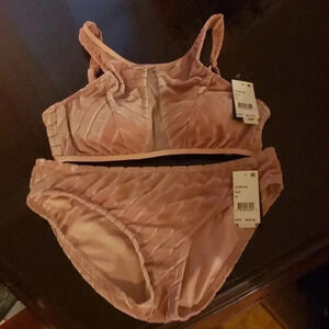 Kenneth Cole 2 piece